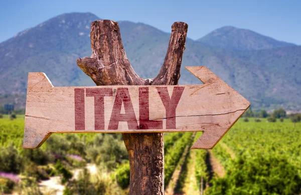 Italy wooden sign — Stock Photo, Image