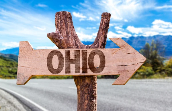 Огайо дерев'яні знак — стокове фото