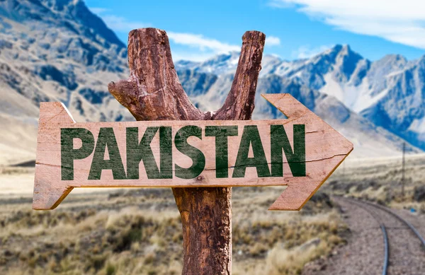 Pakistan wooden sign — Stock Photo, Image