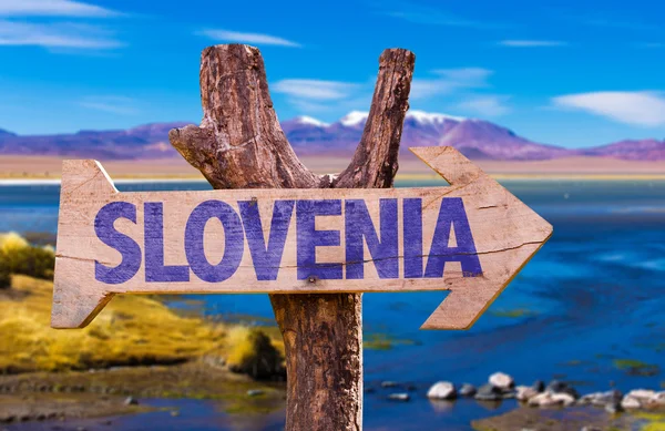 Eslovenia signo de madera — Foto de Stock