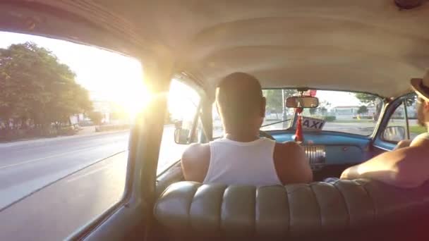 Driving in Havana, Cuba — Stock Video