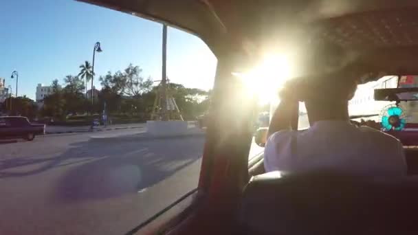 Fahren in havana, kuba — Stockvideo