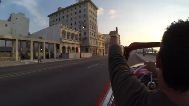 Conducción en La Habana, Cuba — Vídeo de stock