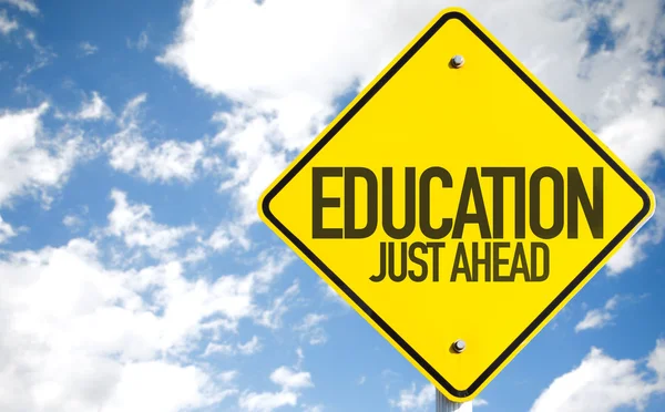 Education Just Ahead sign — Stock Photo, Image