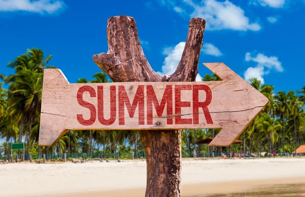 Summer wooden arrow — Stock Photo, Image