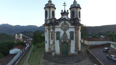 Igreja de Sao Francisco de Assis Ouro Preto'daki içinde