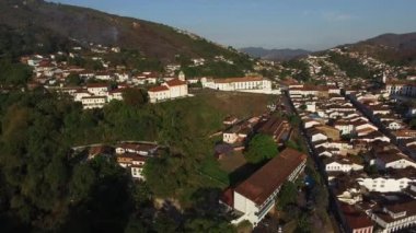 Praça Tiradentes Meydanı, Ouro Preto'daki
