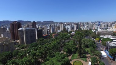Belo Horizonte meydanında Papa