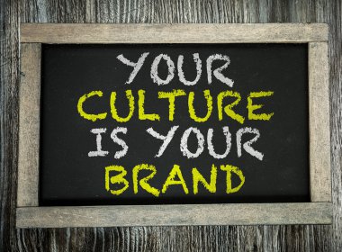 Kara tahta Your marka kültürdür