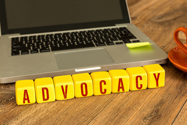 адвокация, написанная на кубах
