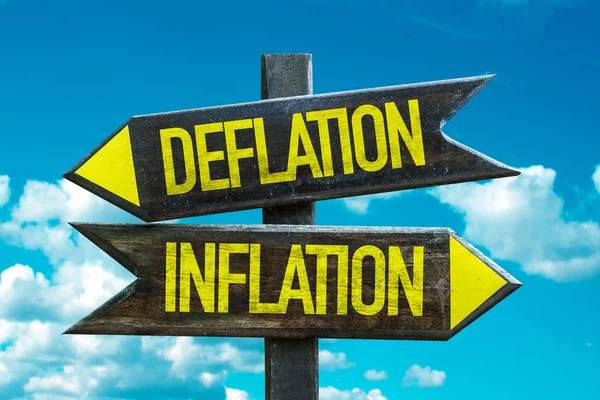 Deflation - Wegweiser für Inflation — Stockfoto