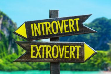Introvert - Extrovert signpost clipart