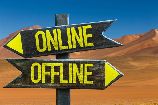 Online - Offline wegwijzer — Stockfoto