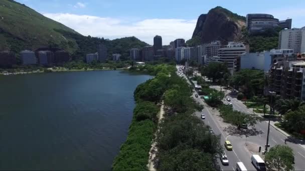 Rodrigo de Freitas Lake in Rio de Janeiro — Stockvideo