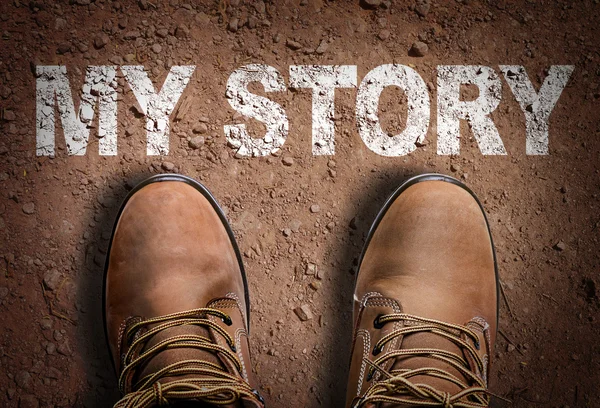 Boots on the trail with the text — Stock Photo, Image