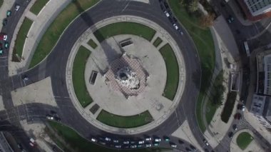 Lizbon'da Marques de Pombal Meydanı