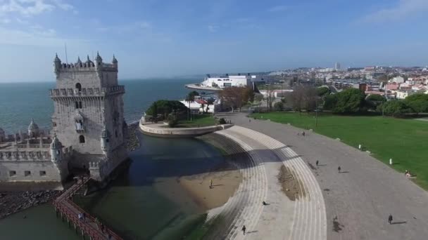 Torre de Belém em Lisboa — Vídeo de Stock
