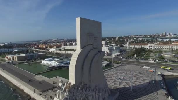 Monument to the Discoveries in Lisbon — Stock Video