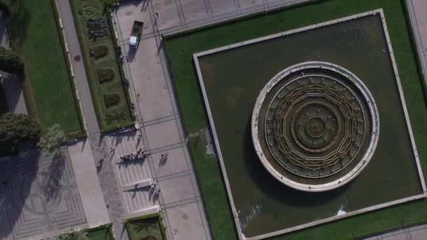 Fountain in Empire Square, Lisbon — Stock Video