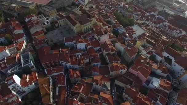 Luchtfoto van Alfama, Lissabon — Stockvideo