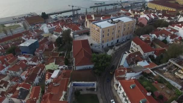 Bovenaanzicht van Alfama, Lissabon — Stockvideo