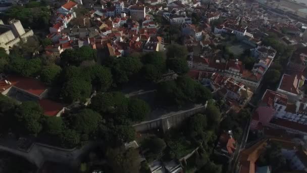 Widok z góry w dzielnicy Alfama, Lizbona — Wideo stockowe