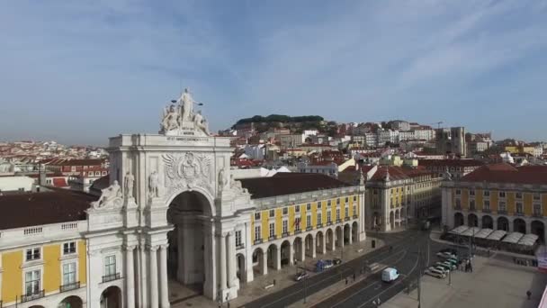 Baixa Chiado met Augusta boog in Lissabon — Stockvideo