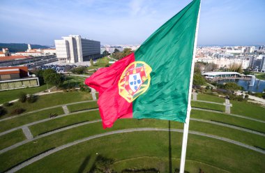 Lizbon Portekiz dalgalanan bayrak