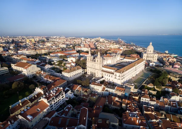 Alfama, Lissabon, portugal — Stockfoto