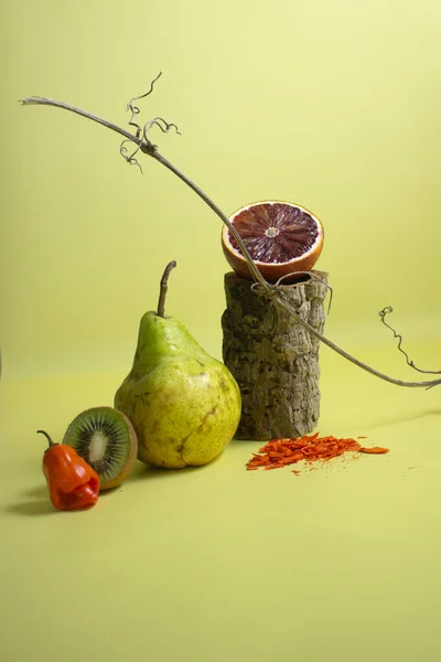 Modernes Stillleben Mit Obst Und Gemüse — Stockfoto