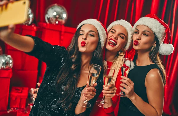 Happy New Year You Three Beautiful Sexy Women Santa Hats — Foto de Stock