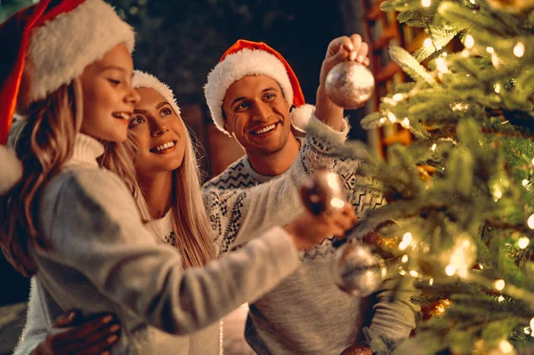 God Jul Och Gott Nytt Glad Familj Firar Vintersemester Hemma — Stockfoto