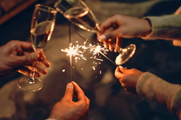 Happy New Year Merry Christmas Glasses Champagne Hand Sparklers — Fotografia de Stock