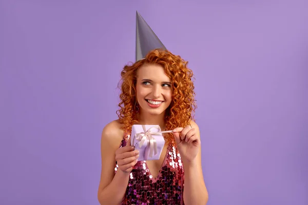 Cute Red Haired Woman Curls Shiny Dress Party Cap Opens — Stock Photo, Image