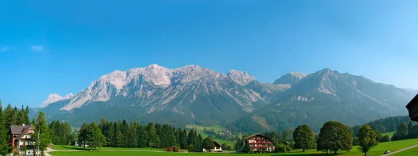 Vista Panorámica Meseta Ramsau Con Ramsaumountains Styria Una Mañana Temprana — Foto de Stock