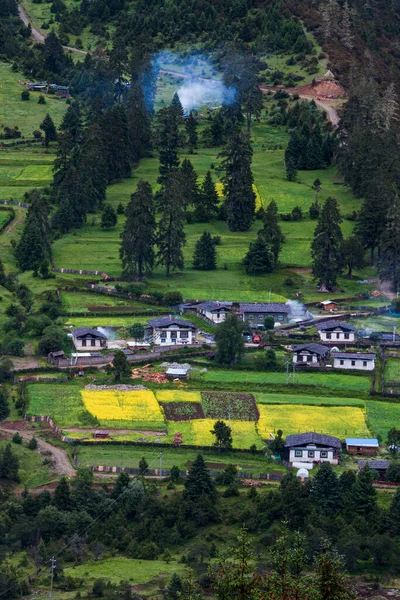 Schönes Dorf Tibet China — Stockfoto