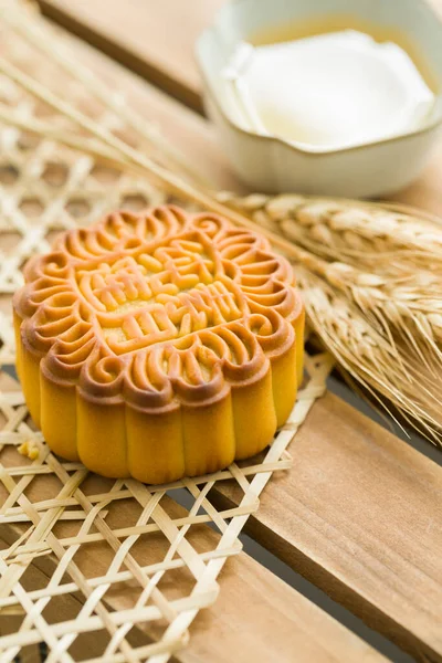 식탁에스 올려져 전통적 중국식 무당벌레 — 스톡 사진