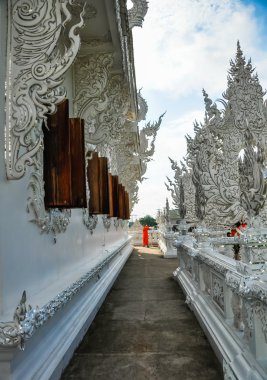 WAT Rong Khun 
