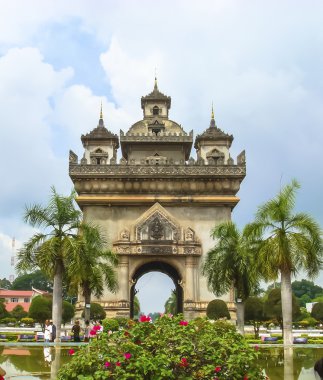 patuxai gate Vientiane