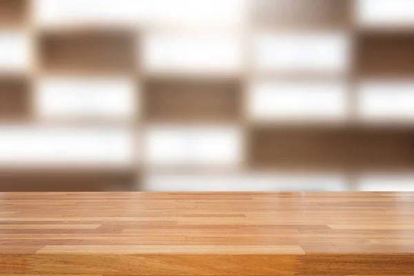 Mesa de madeira vazia e fundo moderno — Fotografia de Stock