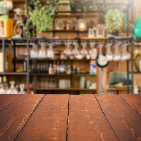 Mesa vacía y fondo borroso de la cocina, visualización del producto —  Fotos de Stock