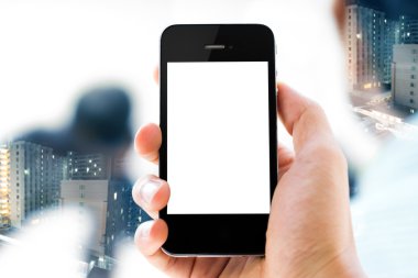 Yakın çekim el Çift Kişilik Fuar görüntüleri ile beyaz ekran akıllı telefon tutarak