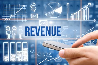 El iş planı kavramı çizim ile akıllı telefon tutarak