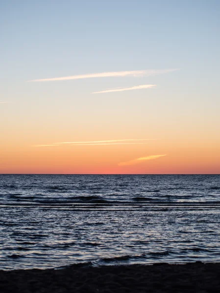 Puesta de sol sobre el mar — Foto de Stock