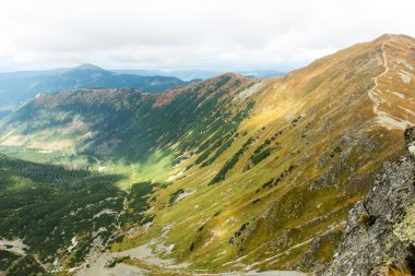 Slovakya'daki Tatra Dağları'nın görünümü