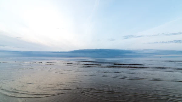 Krásný západ slunce nad mořem — Stock fotografie