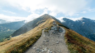 Slovakya'daki Tatra Dağları'nın görünümü