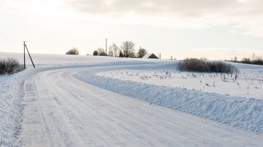 Boş yol kırsal kış