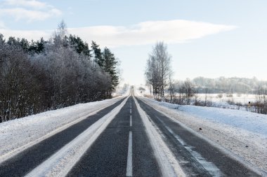 Boş yol kırsal kış