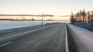 Boş yol kırsal kış